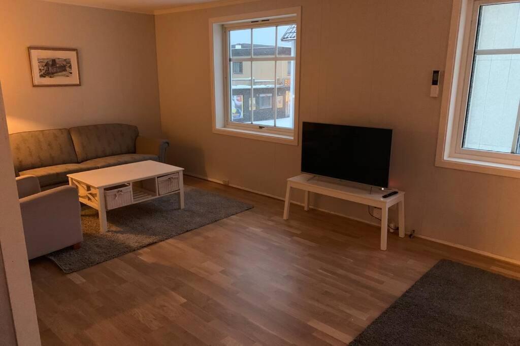 Koselig Hus I Havna Apartment Svolvaer Ngoại thất bức ảnh
