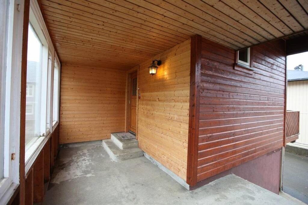 Koselig Hus I Havna Apartment Svolvaer Ngoại thất bức ảnh